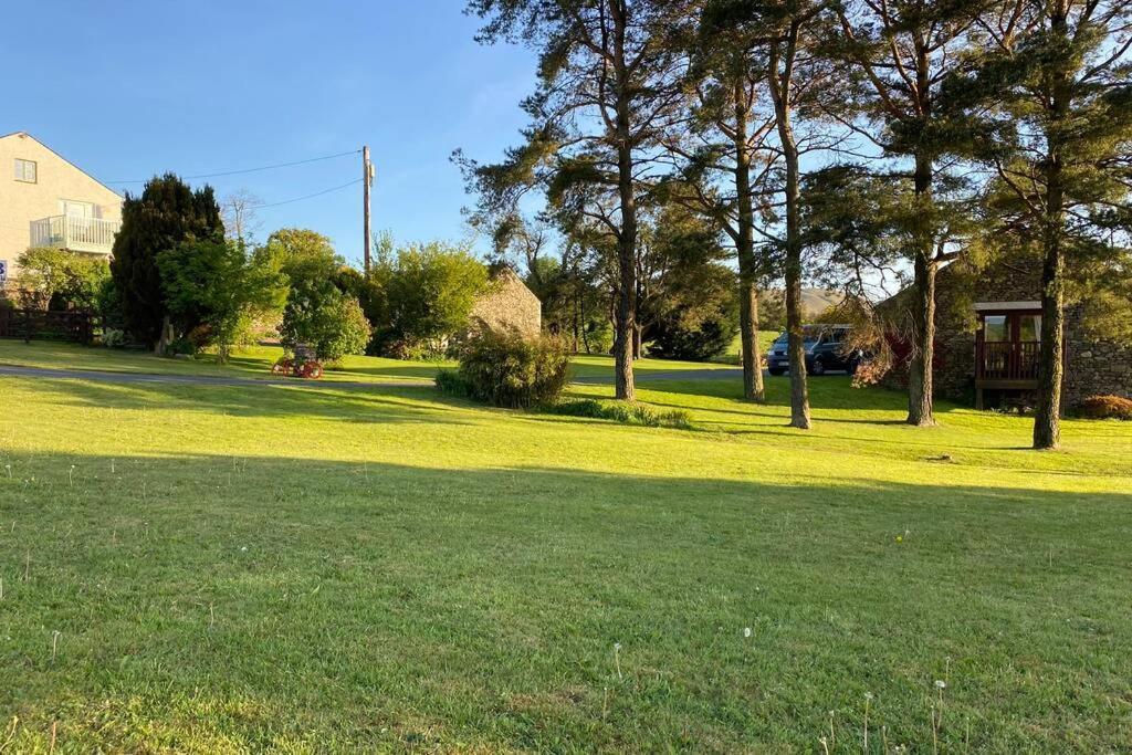 Lake District Romantic Get Away In 1 Acre Gardens Off M6 เพนริท ภายนอก รูปภาพ